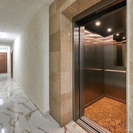 радина Apartment *